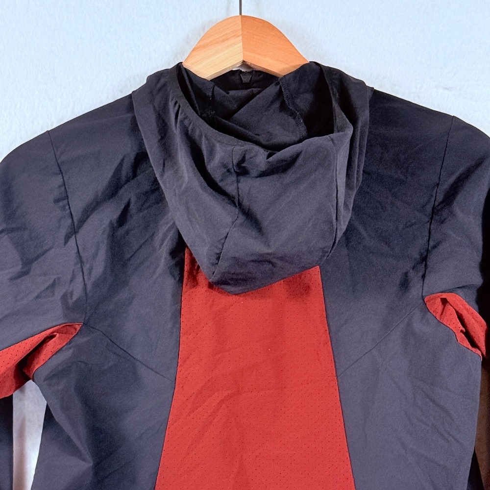 Salewa Windbreaker Jacket Womens Small Black Hooded Full Zip Gorpcore Hiking - Picture 8 of 8